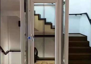 曳引背包電梯展示②