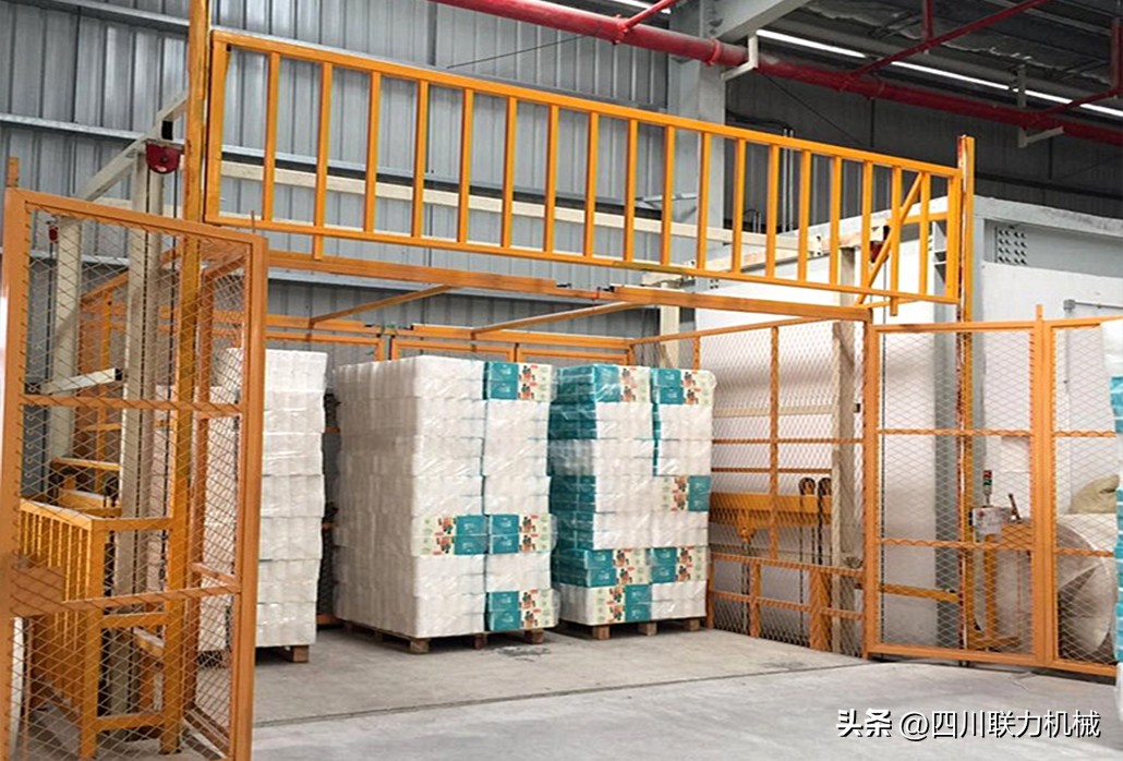 工廠液壓升降貨梯_液壓升降貨梯設備多少錢_車間液壓升降貨梯的配置如何選用