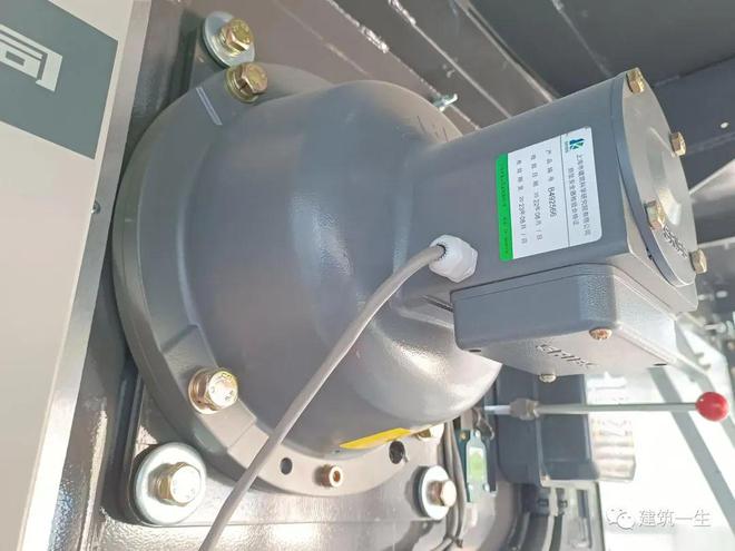 貨梯升降機安全警示如何做_升降機安全警示牌_貨梯升降機安全警示標牌