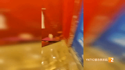 如何處理升降貨梯進水這一情況_大華公園天下小區(qū)3棟電梯故障_電梯進水被困事件