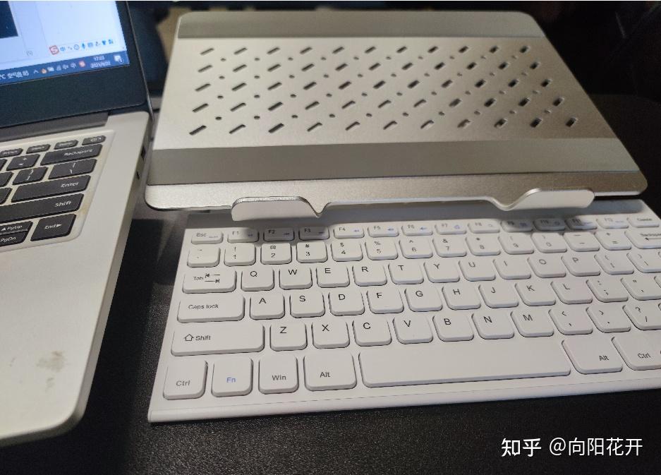 升降貨梯使用效果如何評價_升降桌高度選擇_升降桌實測體驗