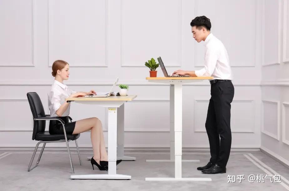 升降貨梯下沉如何解決_升降桌 久坐辦公神器 小個子女生適用